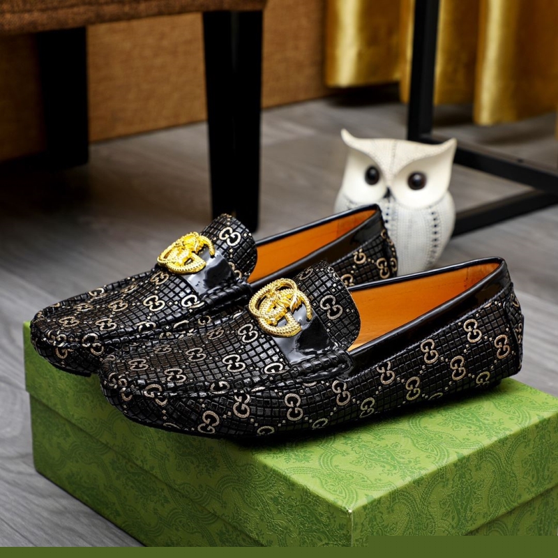 G*u*i leather shoes